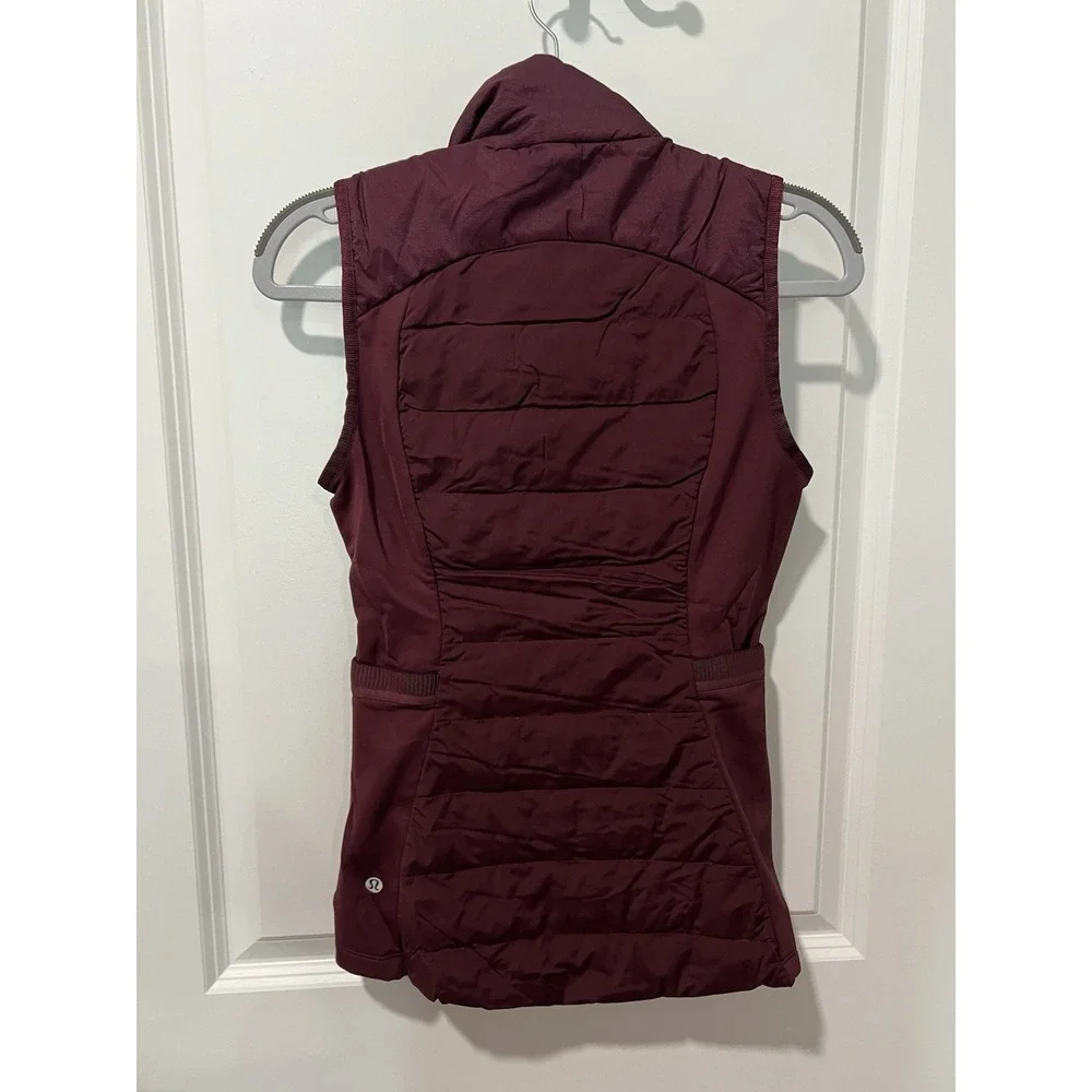 Lululemon Vest Womens Maroon Down For It All Puffer Primaloft Goose Down‎ Size 2